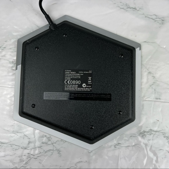 Disney Infinity REPLACEMENT PORTAL BASE ONLY XBOX 360 No Games or Figures - Picture 3 of 5